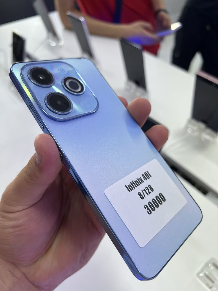 Infinix 40i  128gb  ozu 8 все работает