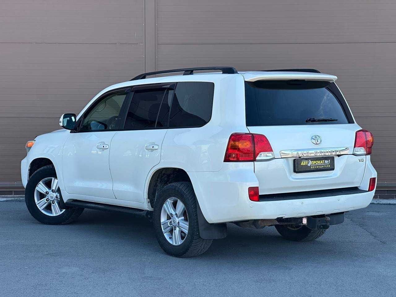 Toyota LC 200 БЕЗ ВОДИТЕЛЯ. Прокат авто. Аренда авто. Аренда машин.
