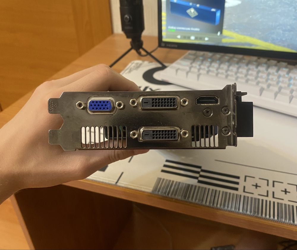 Видеокарта ASUS GTX 650ti