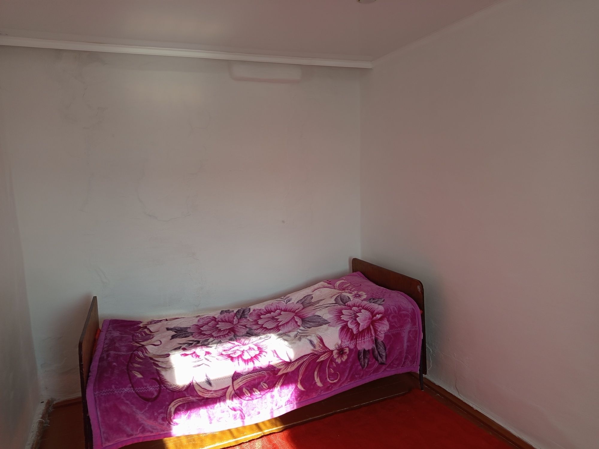 Продам дом 3 комнатная село Новопокровка