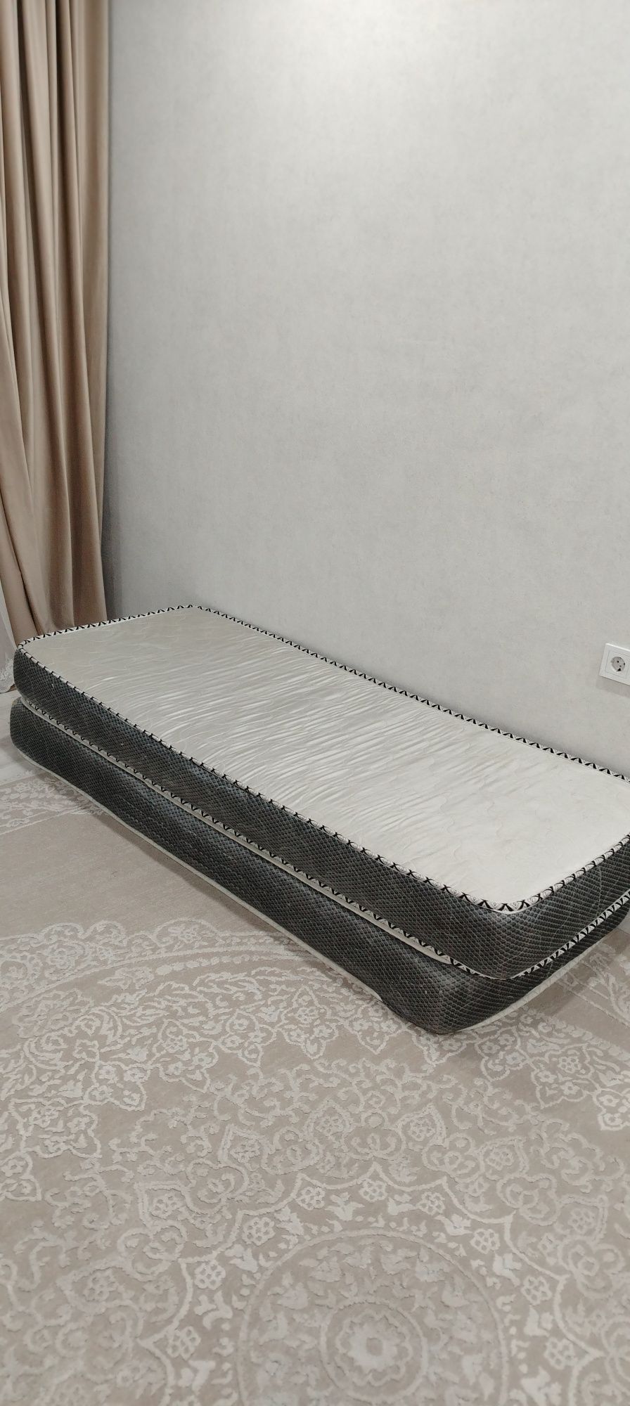 Продам матрас 1 сп кровати