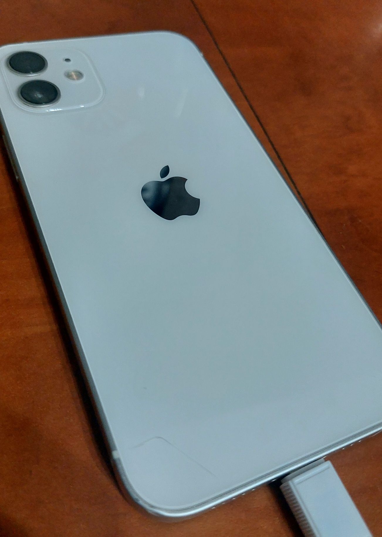 Samsung S22 + Iphone 12