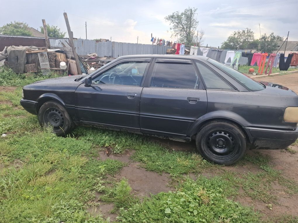 Продам Ауди б4 год1994