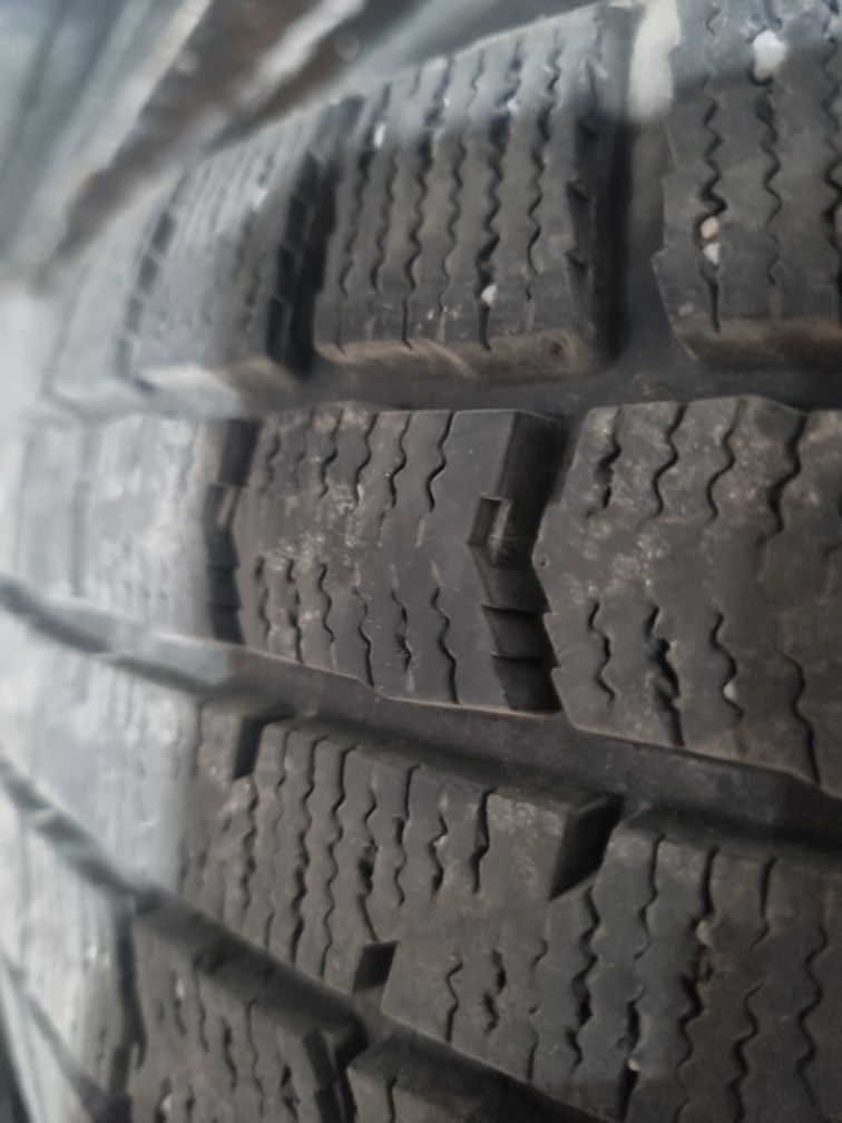 Комплект зимный шин Maxxis