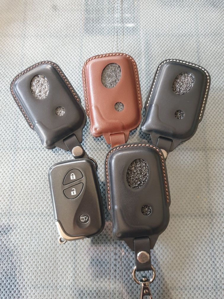 Чехол для ключа Toyota.