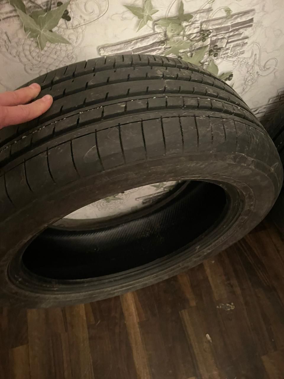 Продам шины б/у на18