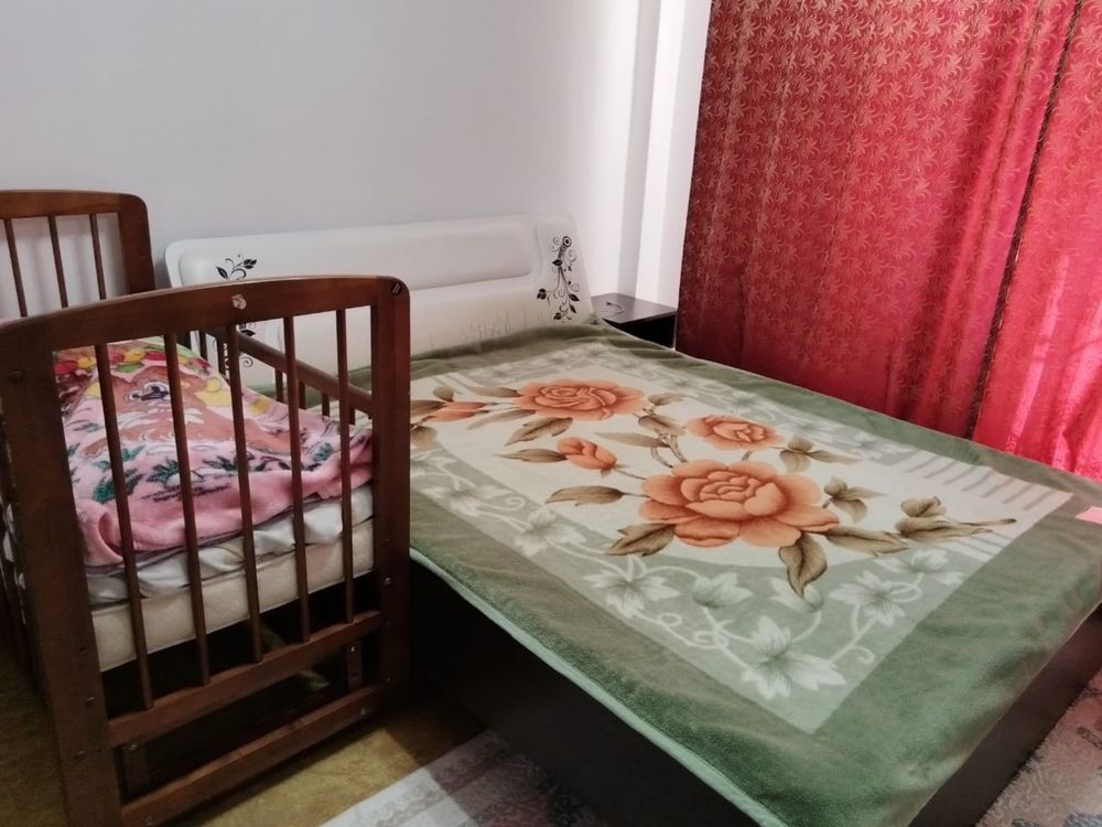Продам спальный гарнитур