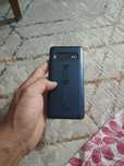 Samsung.       s10