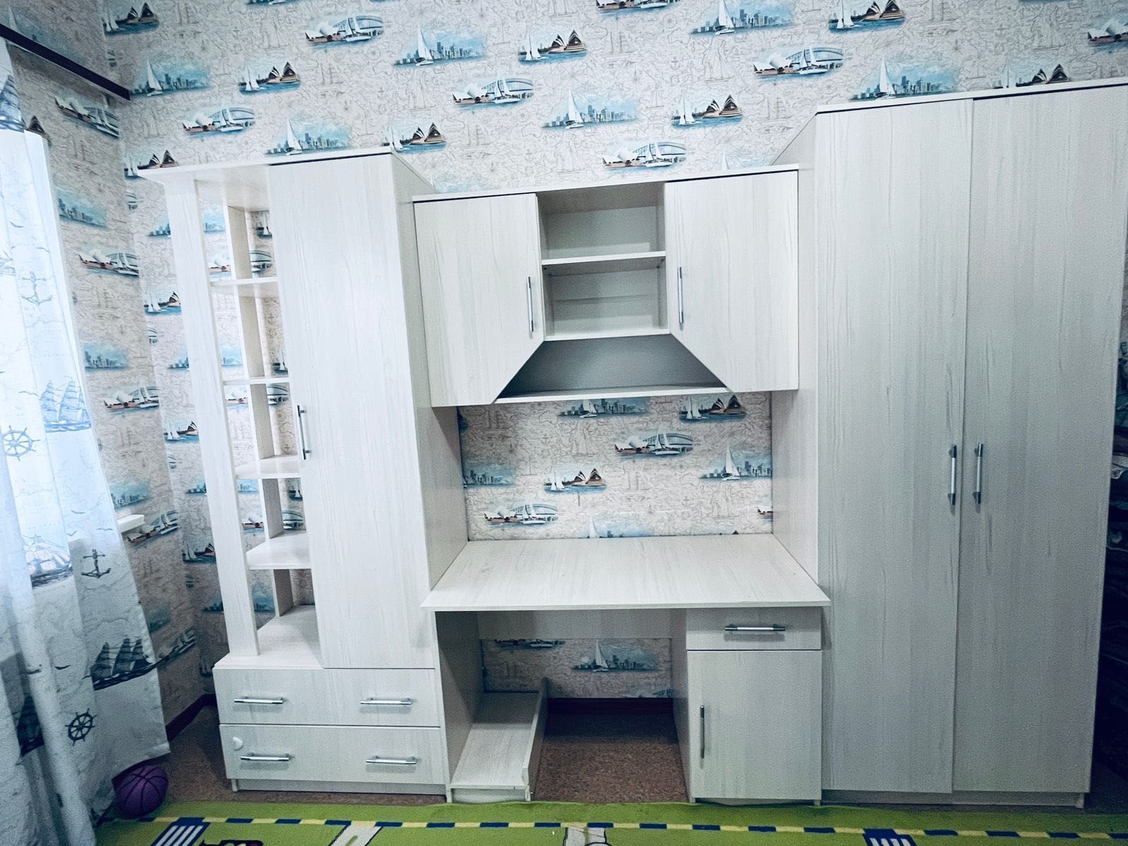 Продам б/у детскую мебел