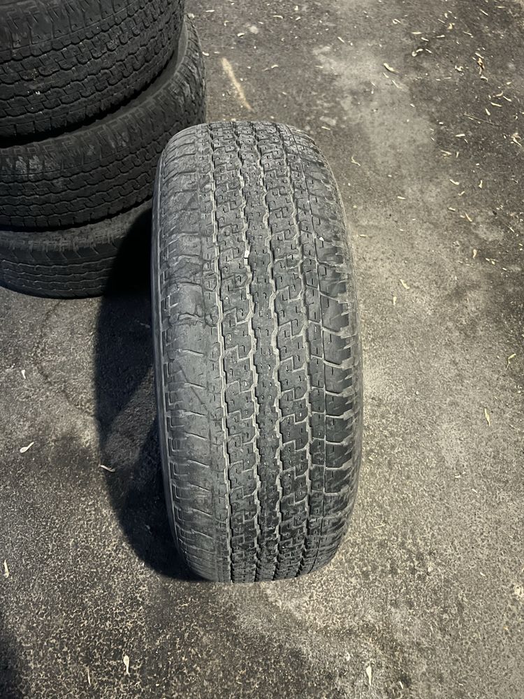 летние шины 265/65R17 в хорошем состоянии