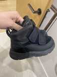 Новые детские зимние ботинки с натуральным мехом оригинал ugg
