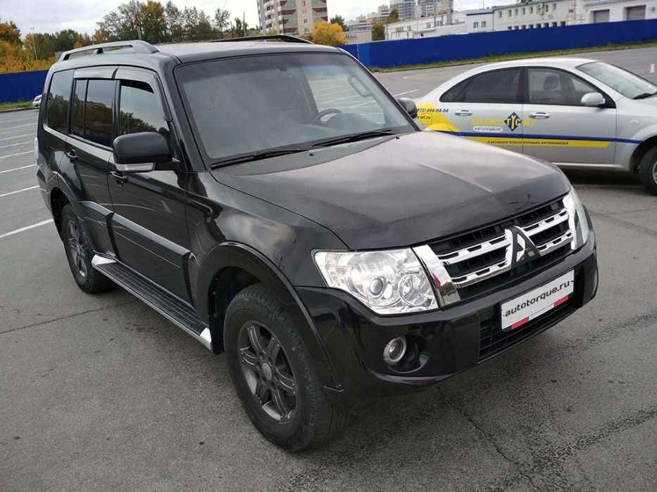 Фара на MITSUBISHI PAJERO 4 07-13/ Митсубиши Паджеро 4