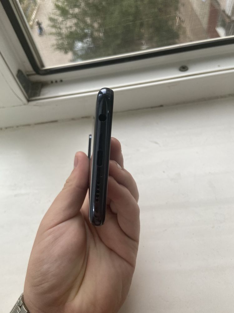 Продам телефон Poco X3 NFC