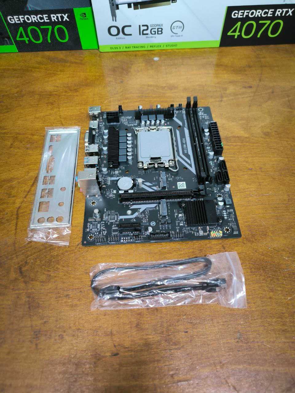 Angxun H610M-4D4 (Rev 1.1) Intel H610, LGA1700, ОЗУ 2xDDR4, до 32Гб.