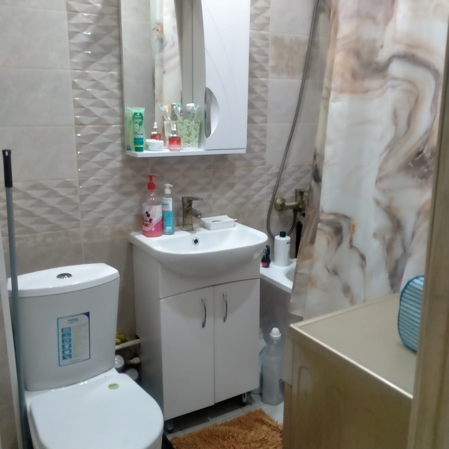 Продается 3-х комнатная квартира, район Рахмета, дом посуды 17400