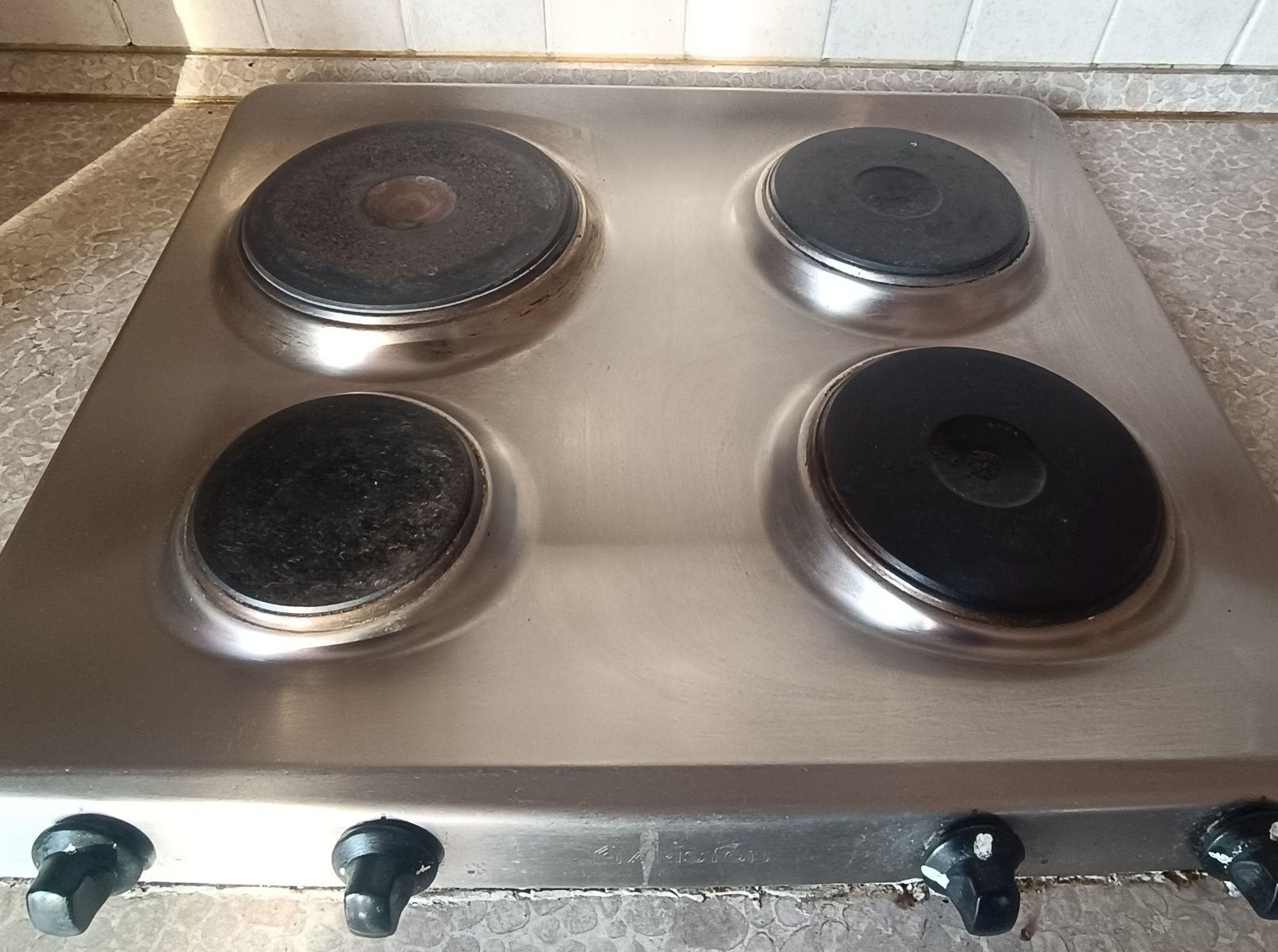 Кухня с барной стойкой