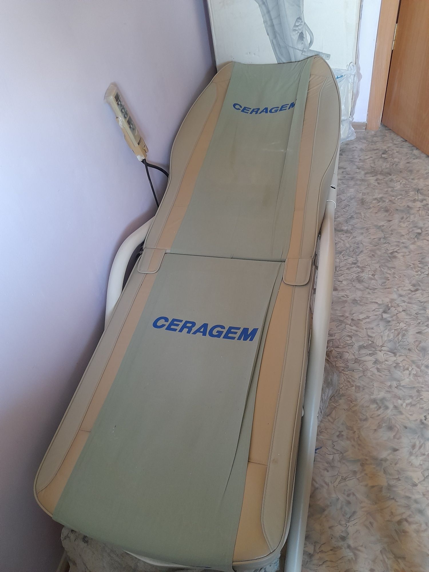 Продам недорого массажную кровать