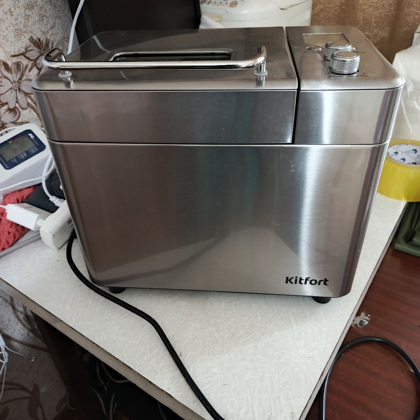 Продам новую хлебопечку
