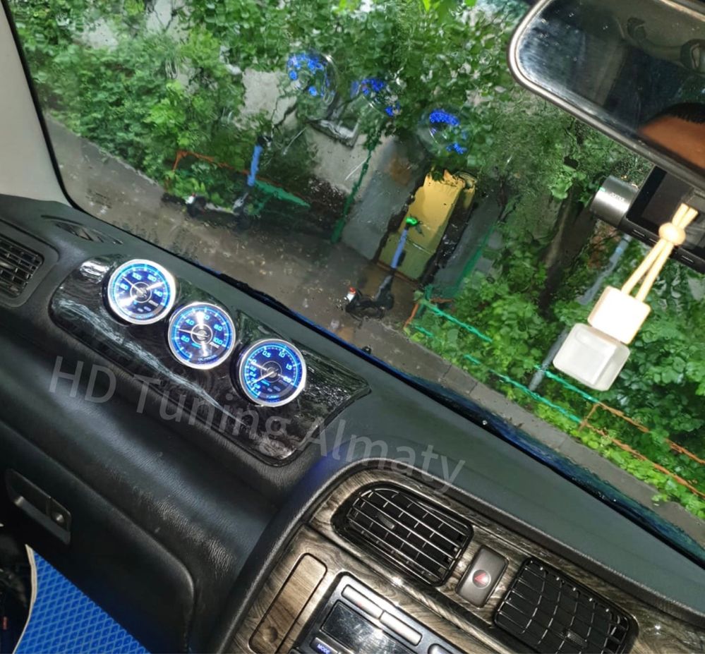 Подиум под датчики на панель правый Subaru Legacy BE/BH