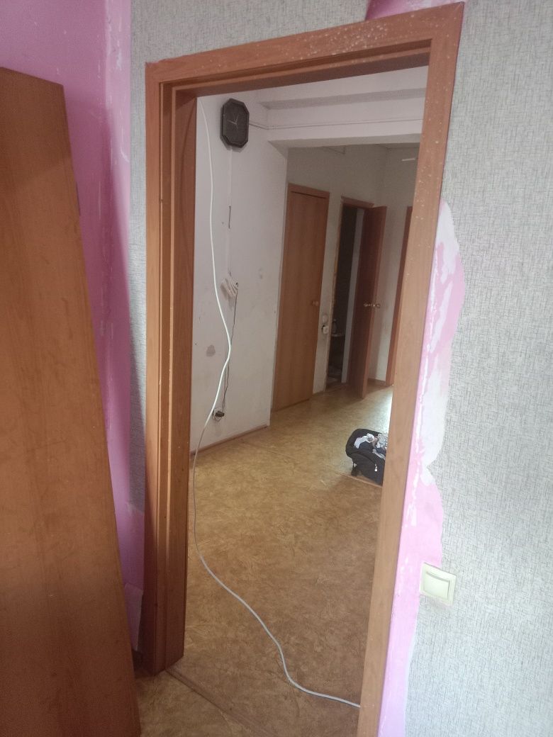 Продам межкомнатные двери разных размеров