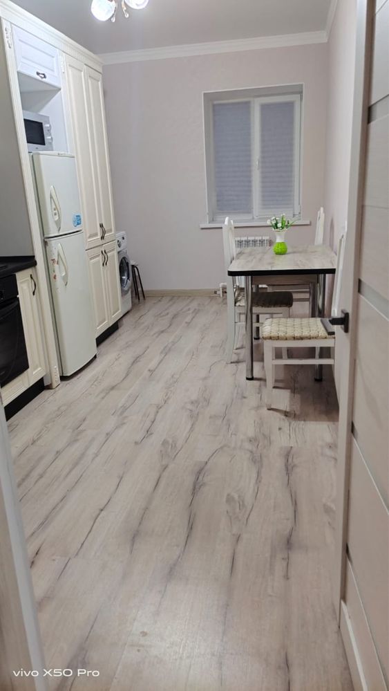 Продам 1 ком квартиру с ремонтом в Батыс 2.