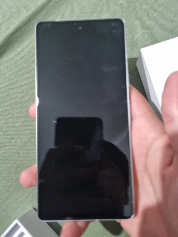 Продаю Google Pixel 7 128 гб ЧИТАТЬ ОПИСАНИЕ