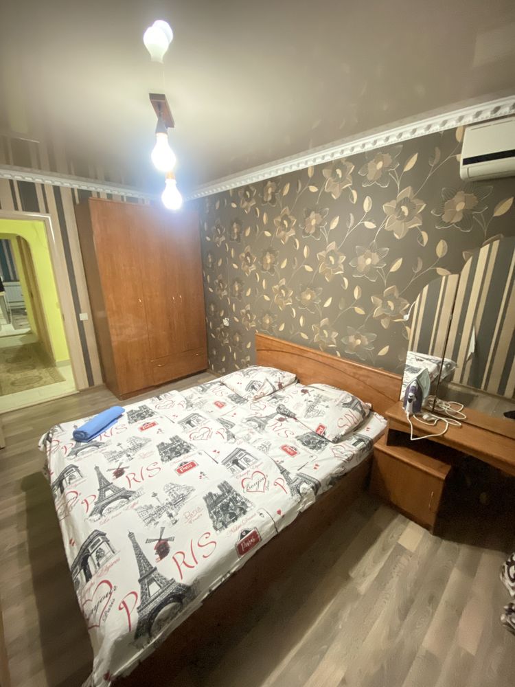 Квартира посуточно 2 ком в центре 12.000