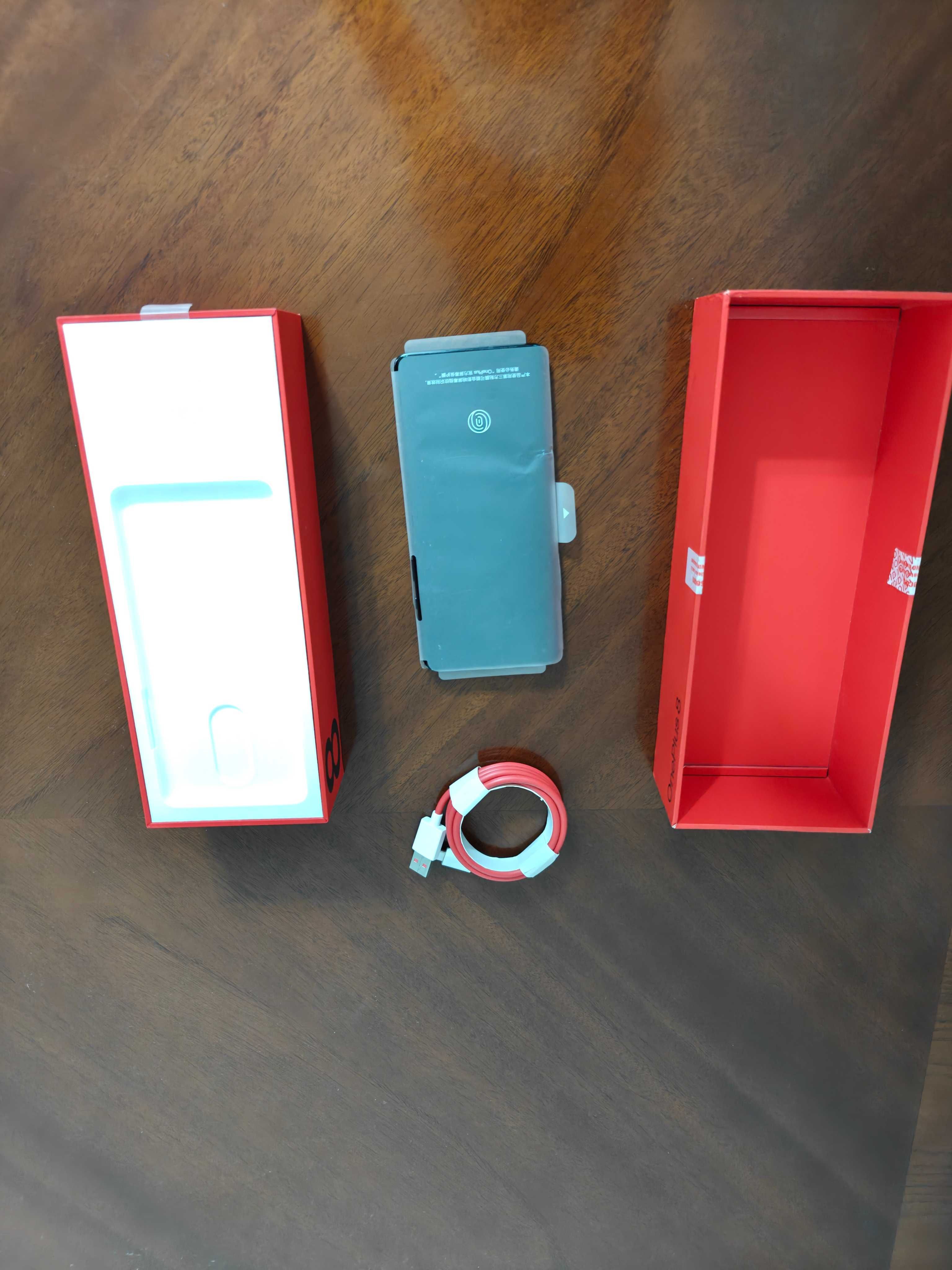OnePlus 8 в отличном состоянии