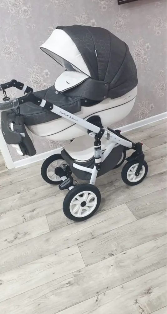 Продам детскую коляску