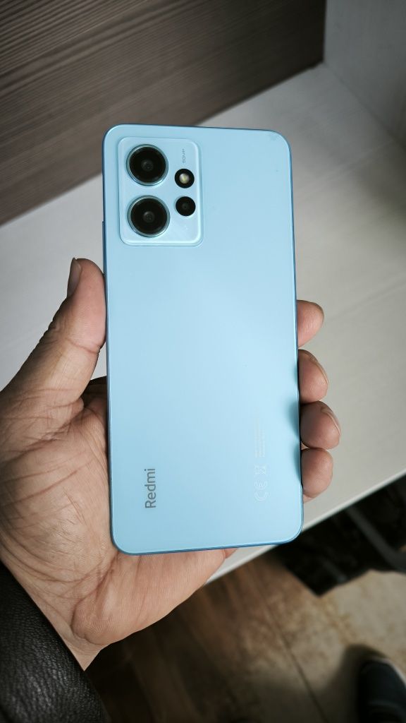 Телефон Redmi Note 12
