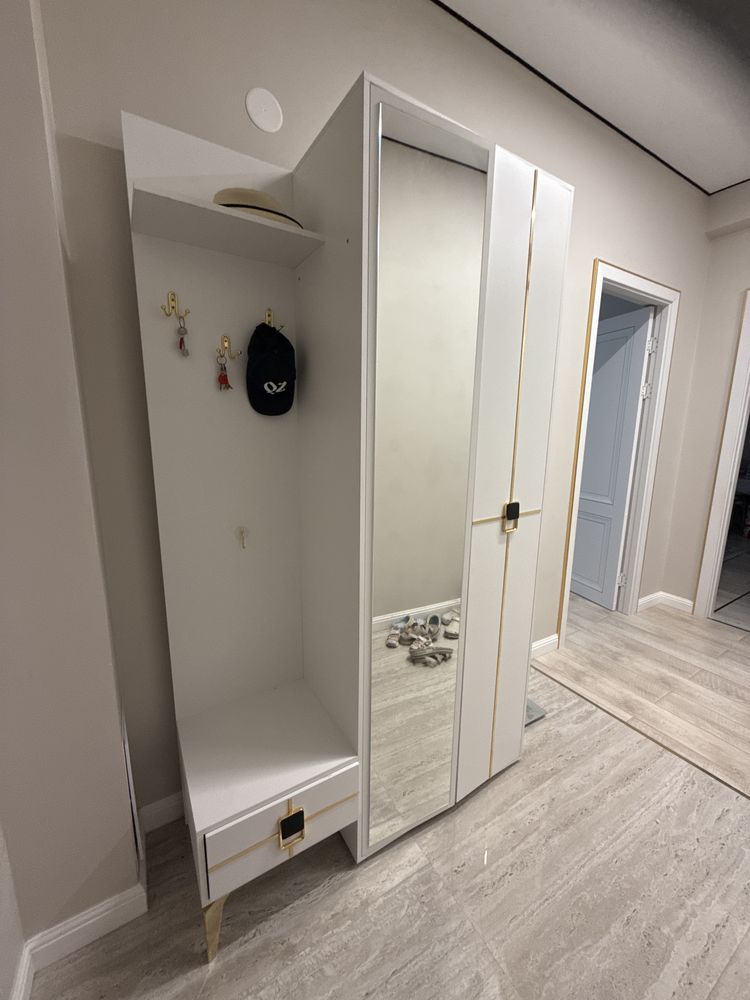 Прихожка белая 125х200
