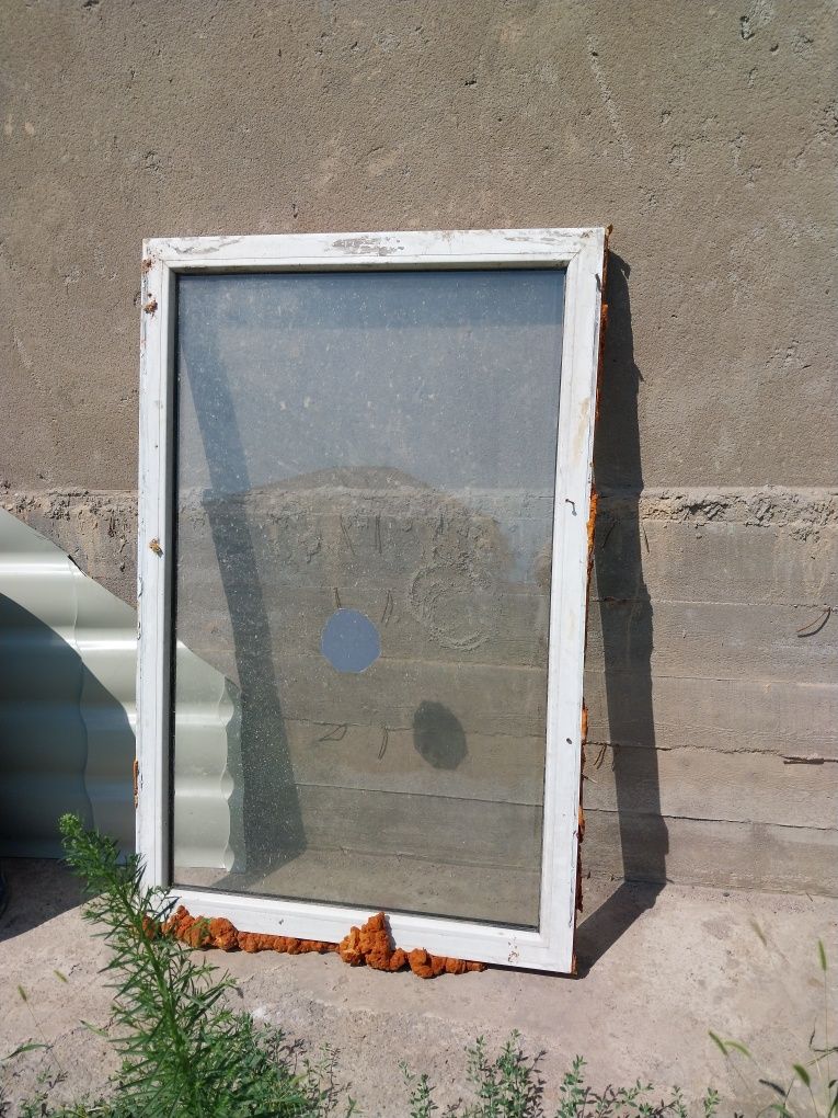 Пластиковый окошка