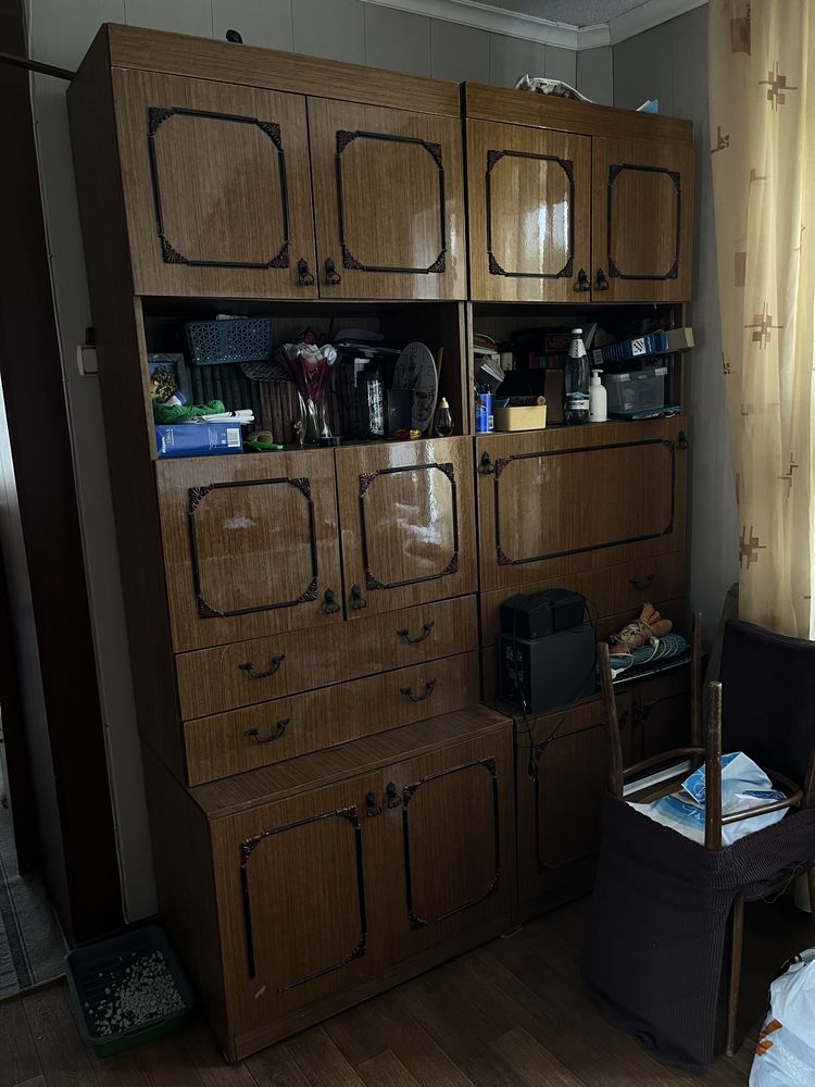 Продам стенку . В хорошем состоянии . Самовывоз
