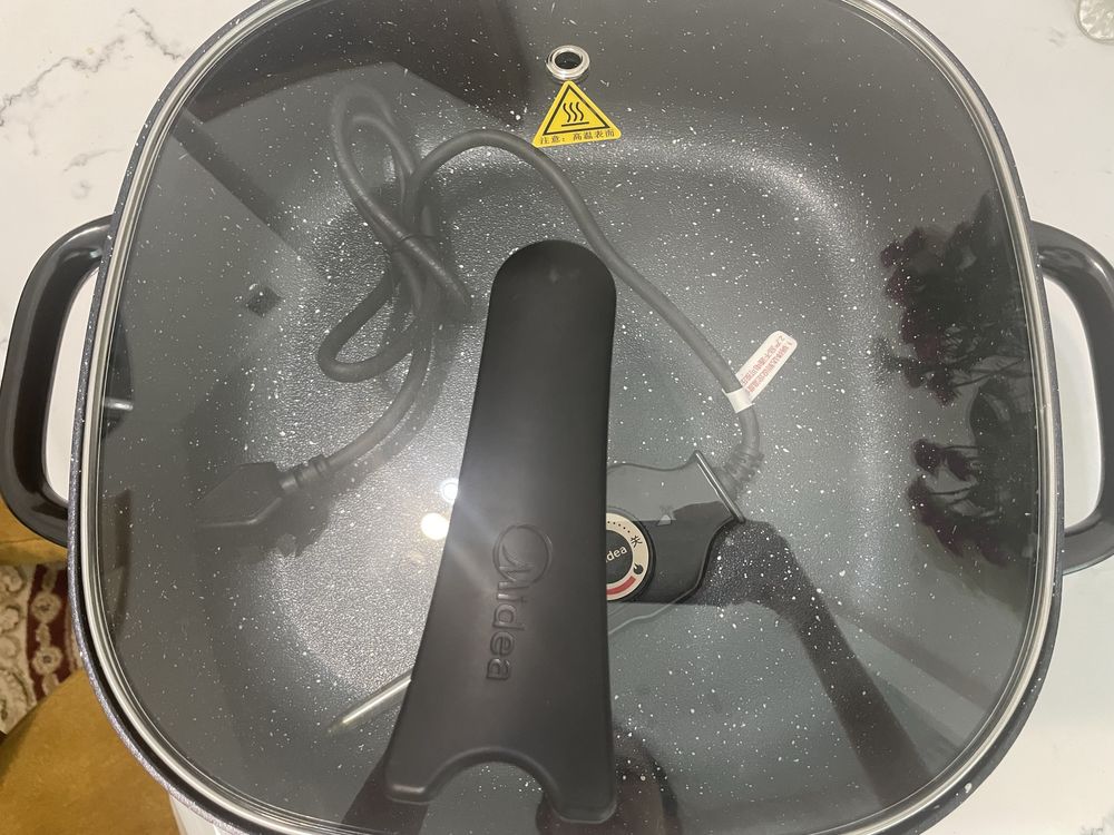 Новый электроказан  фирмы Midea