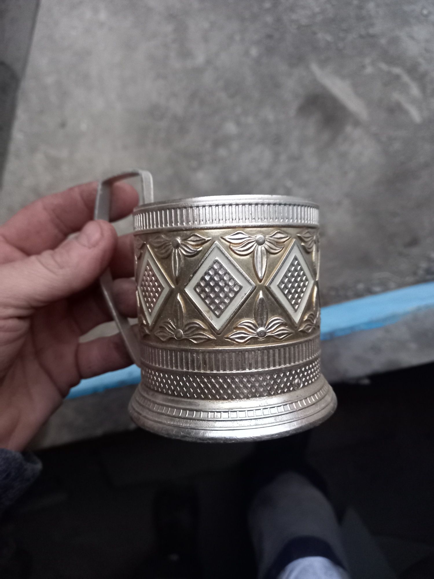 Подстаканник золотистый