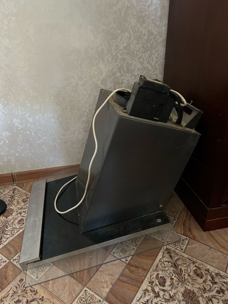 Продам Б/у вытежку