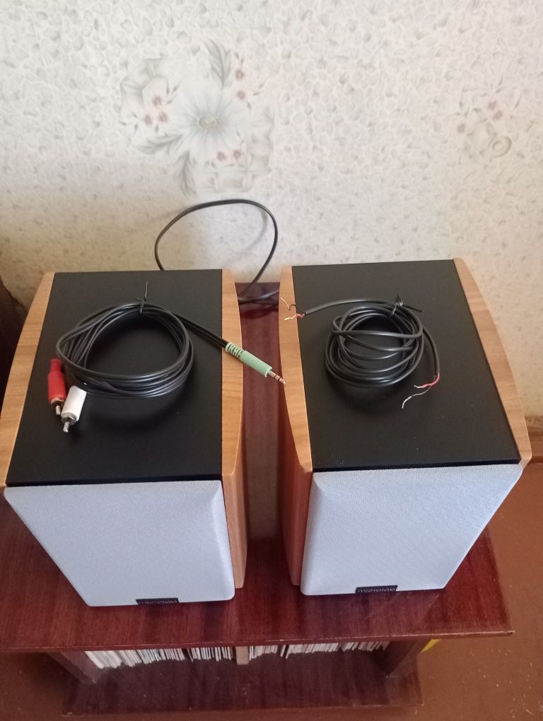 Продам АС Microlab B-73