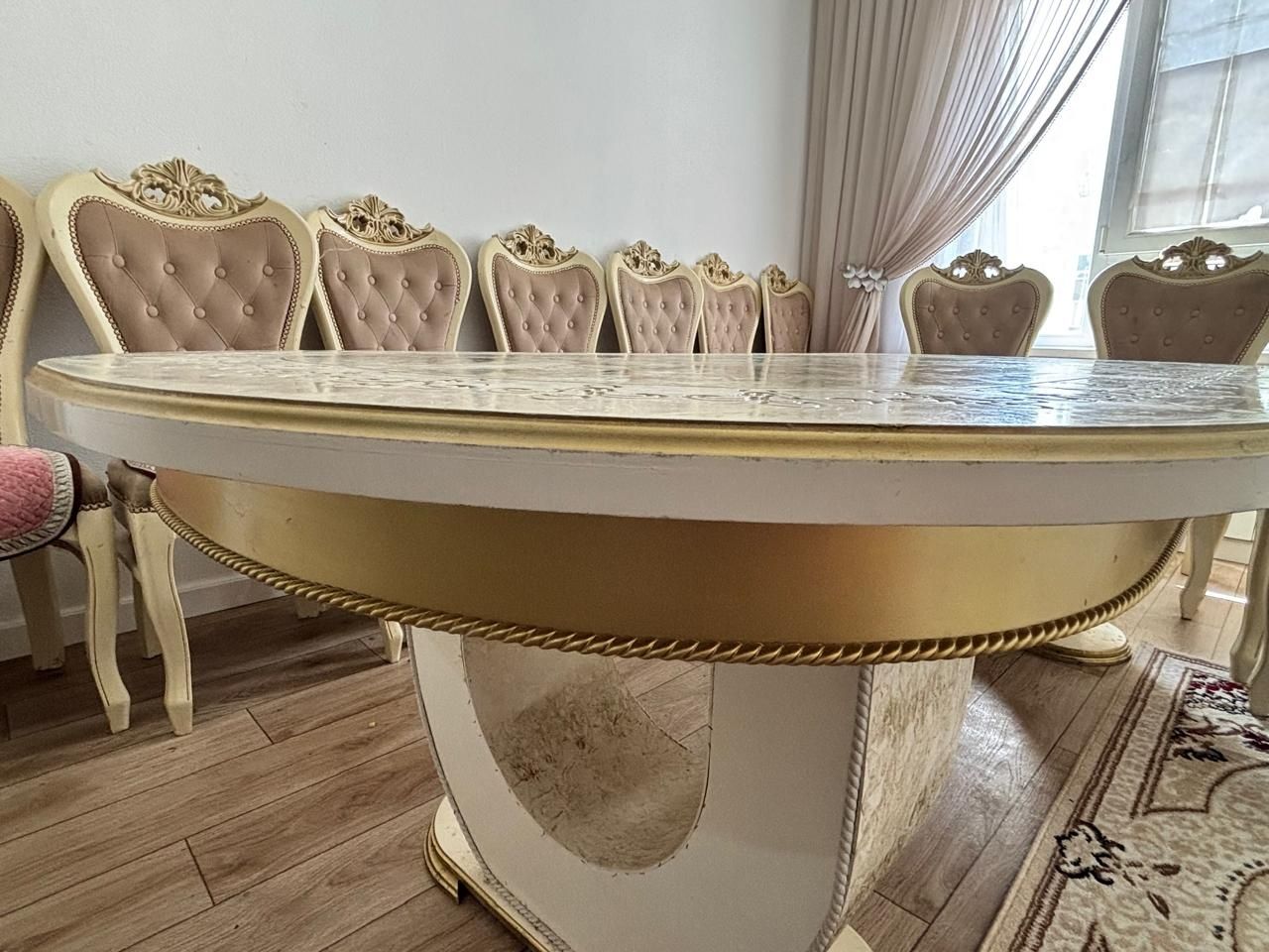 Продам Стол со стульями