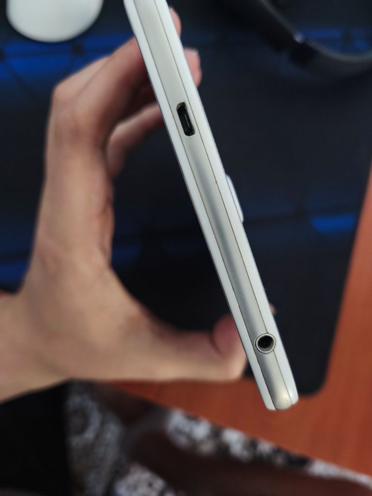 Планшет Samsung Galaxy A6 (Белый)