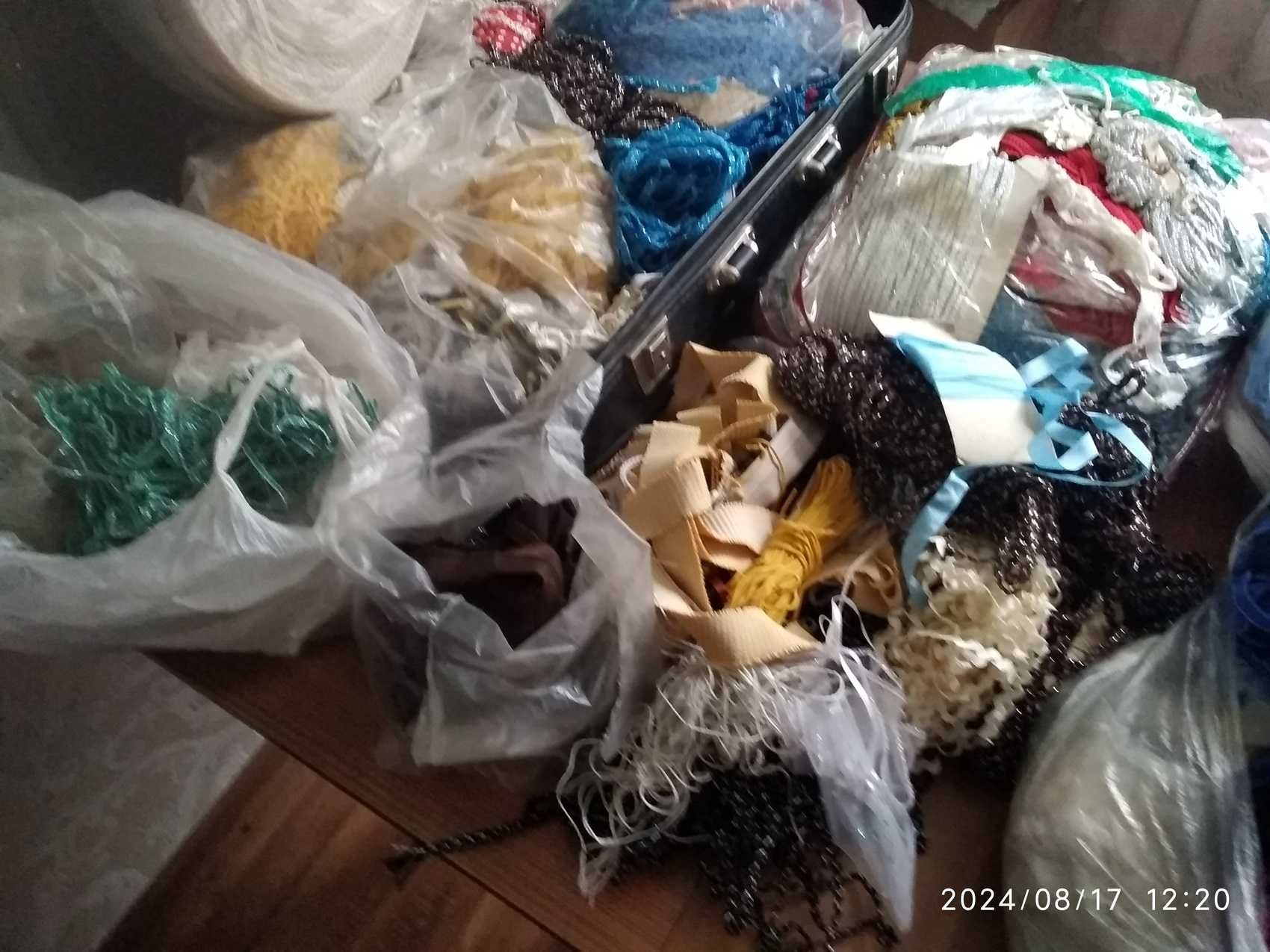 Срочно продам тесемки, резина и обрамления разных размеров для одежды.