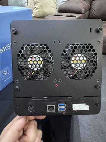 Сетевое хранилище Synology DS418j (NAS)