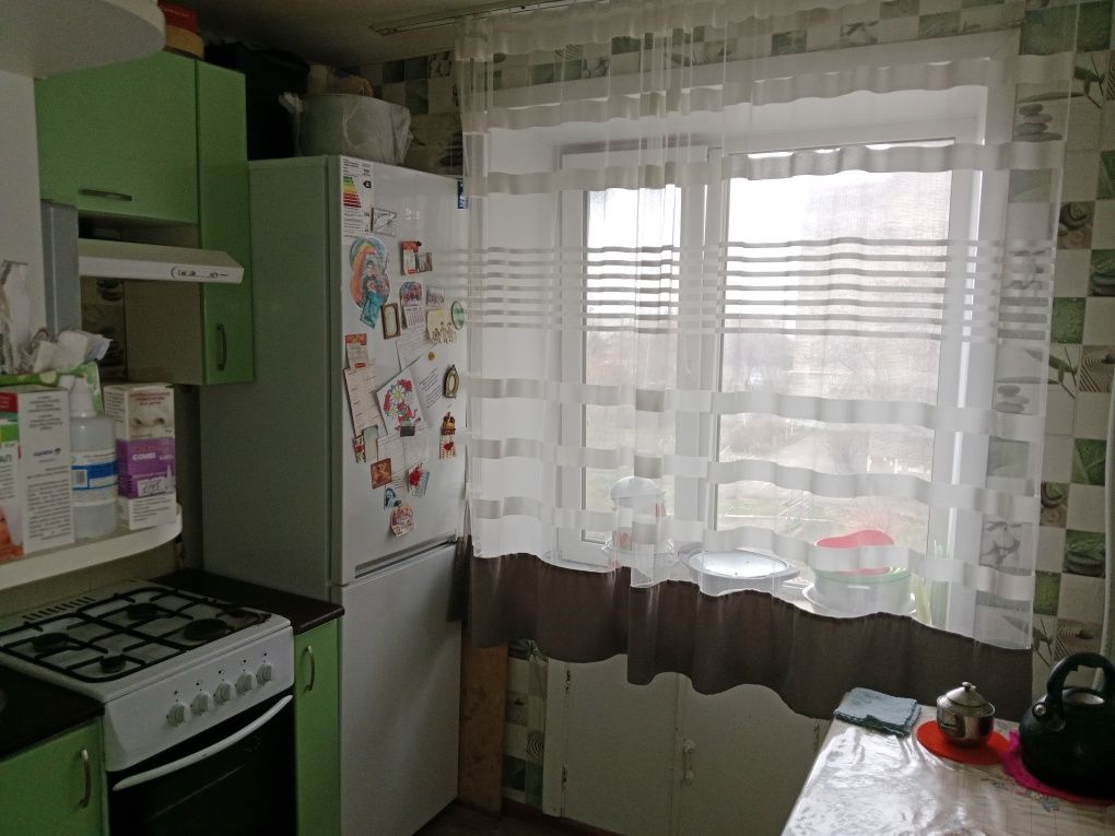 Продам 2х комнатную квартиру в 18мкр.
