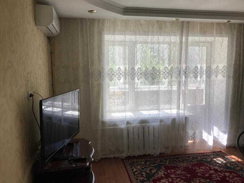 Сдам 1-км. квартиру в районе 1000 мелочах/океане  почасово
