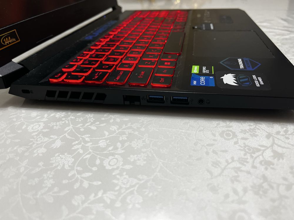 Acer nitro 5 / 16gb