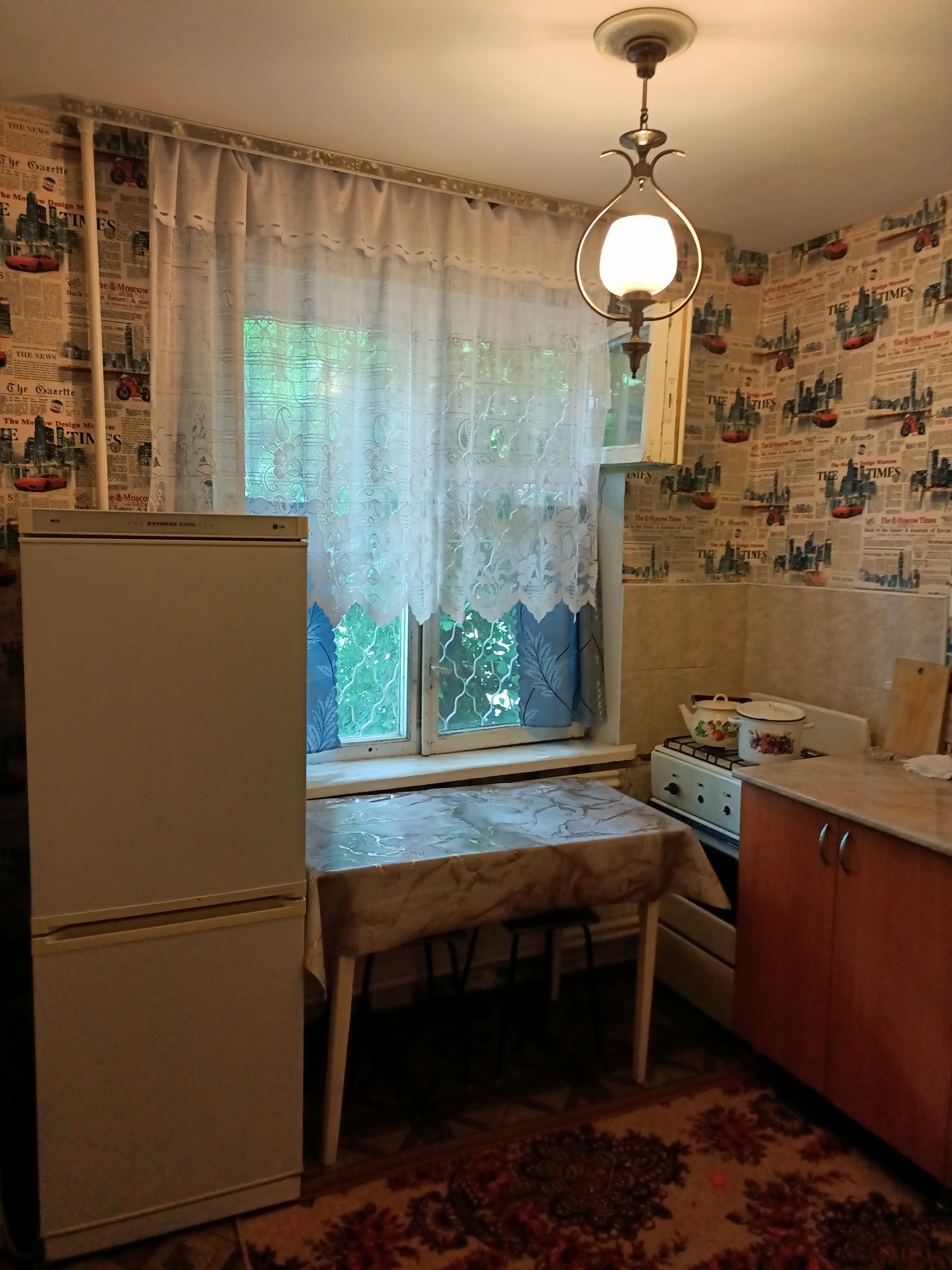 Сдаю посуточно 1-ком.квартиру в 7 мкр 18 доме на ночь и по часам.