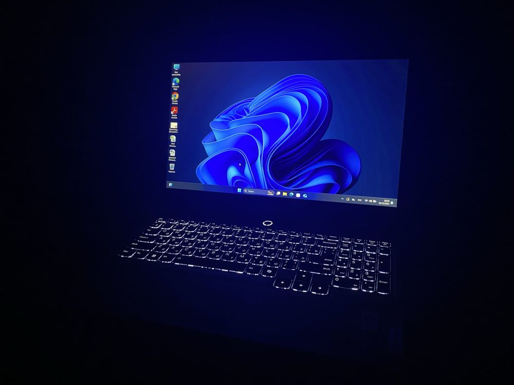 Продам игровой ноутбук Lenovo loq 15IAX9