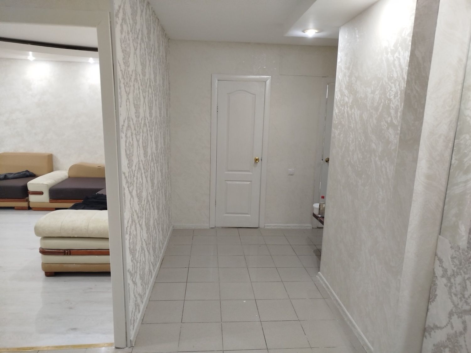 Продам 2 комн-ю квартиру в центре