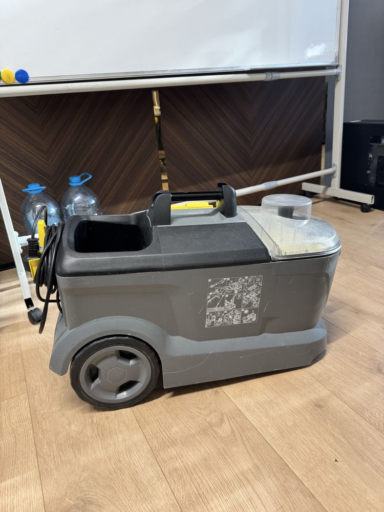 Продам профессиональный моющий пылесос дляхимчистки Karcher Puzzi 10/1