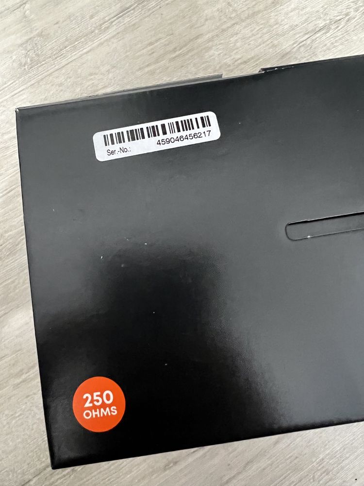 Продам новые наушники Beyerdynamic DT 770 PRO (250ом)