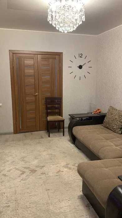 Продам 2-комнатную квартиру по ул. Абая